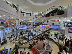Queensway Tower / Queensway Shopping Centre (D3), Retail #550658031